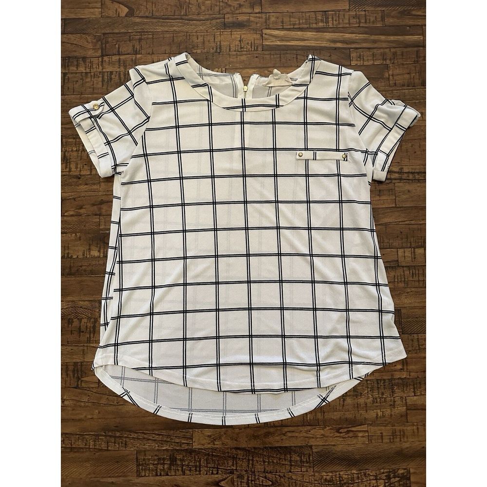 Sweet Wanderer White Boxy T-Shirt with Cuffed Sleeves
